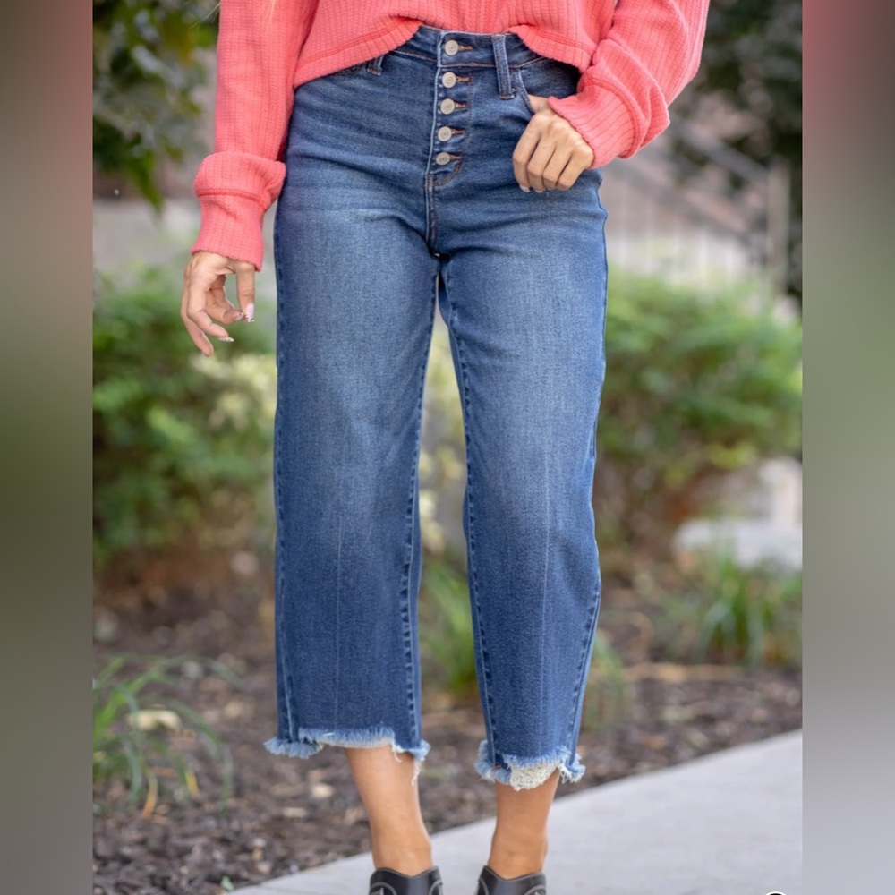 Judy Blue BUTTON FLY CROP WIDE LEG 
Jeans